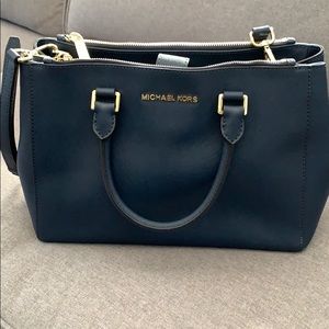 Michael Kors leather shoulder bag